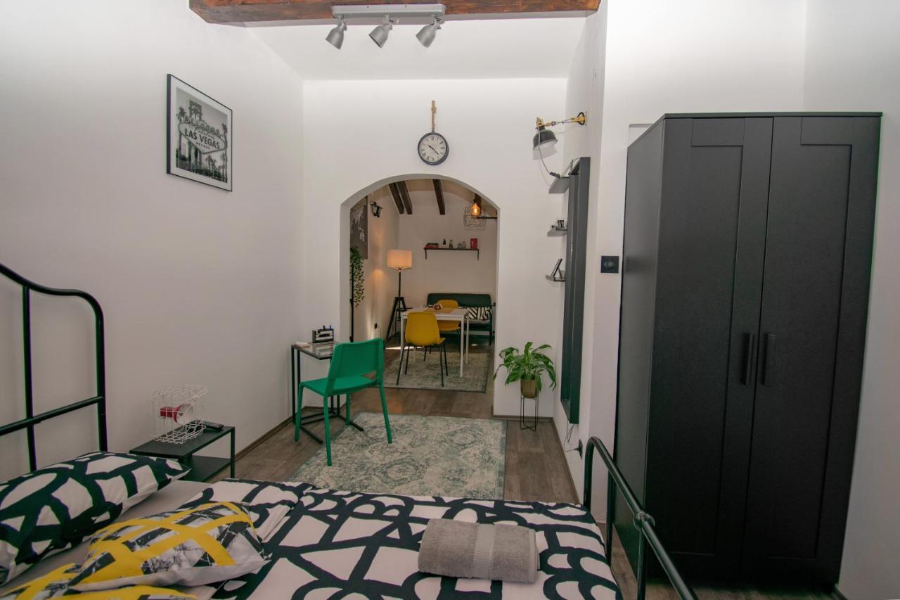 Studio Apartman Dalia Apartment Zagreb Exterior photo